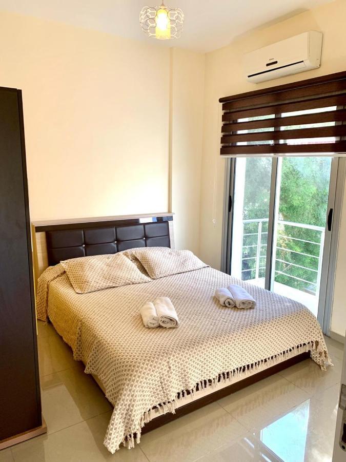 Amazing Two-Bedroom Apartment In Residence Lukomorye D1 With Private Garden Karavas  エクステリア 写真