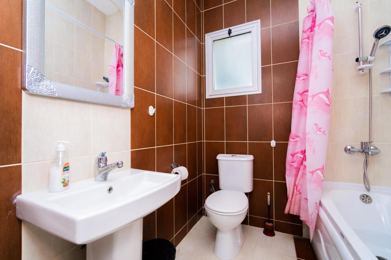 Amazing Two-Bedroom Apartment In Residence Lukomorye D1 With Private Garden Karavas  エクステリア 写真
