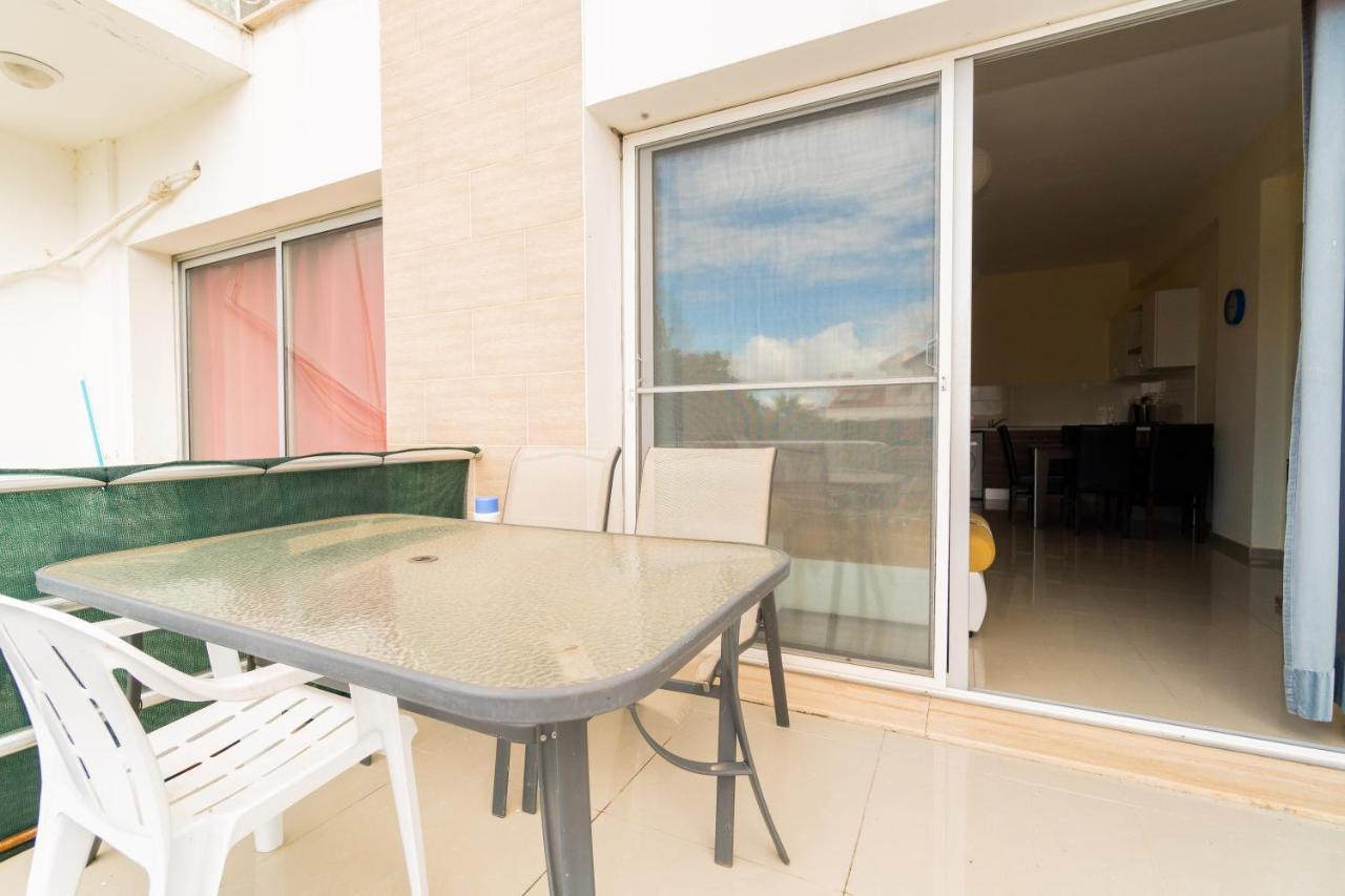 Amazing Two-Bedroom Apartment In Residence Lukomorye D1 With Private Garden Karavas  エクステリア 写真